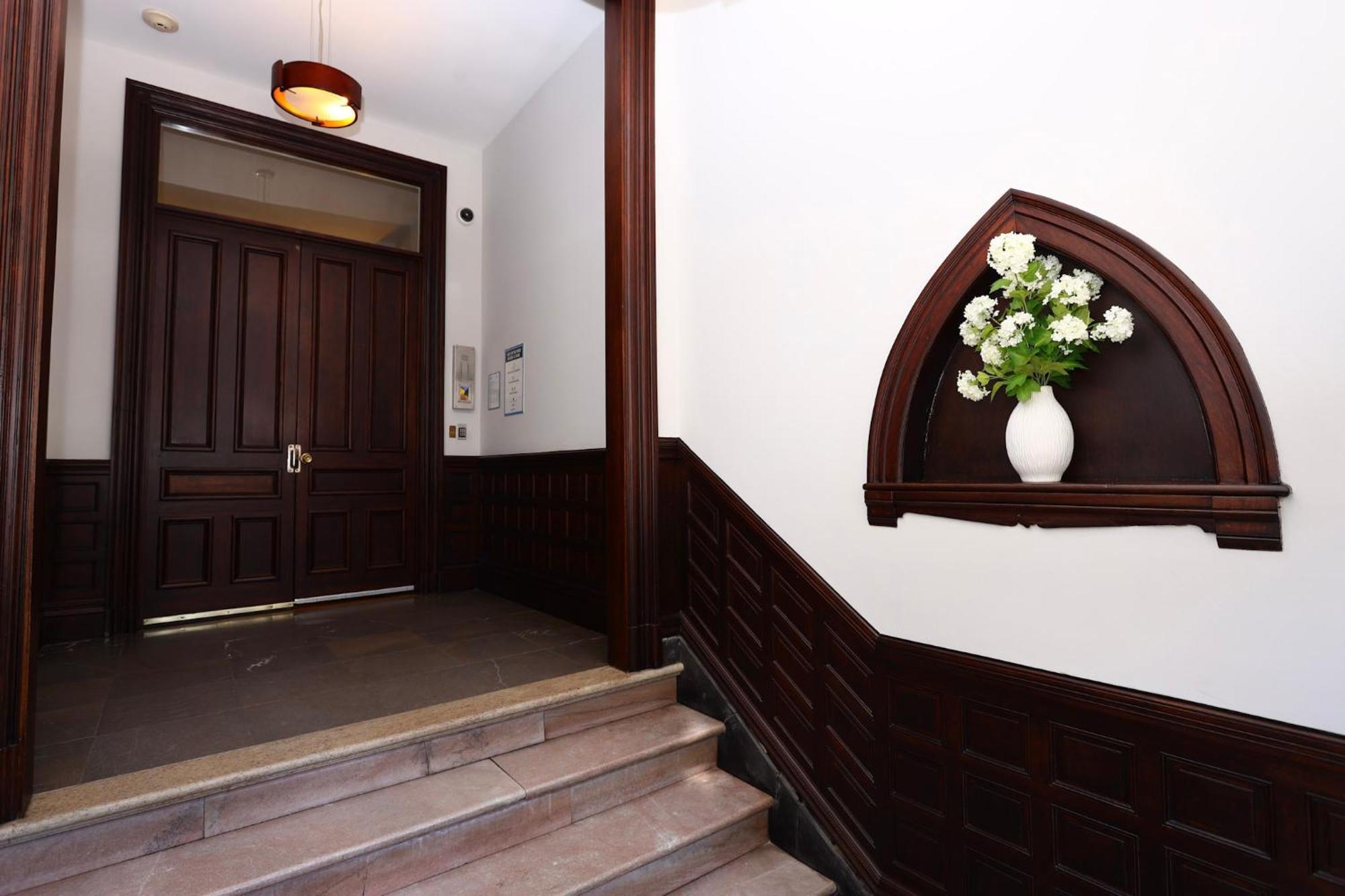 Stylish Studio On Newbury St, This Is Boston! #12 Екстериор снимка